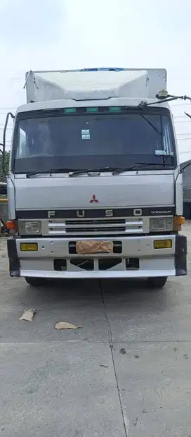 Mitsubishi FUSO tronton 6D22 pajak hidup surat lengkap terawat