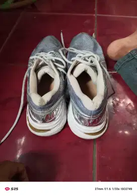 Sepatu asics gel kayano 2.0