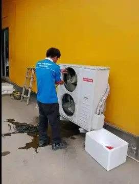 Service AC dan bongkar pasang AC, kulkas.