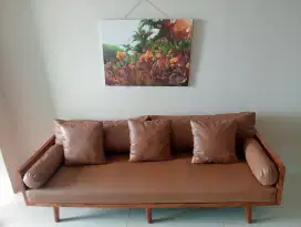 Perbaikan ganti kain kulit sofa panggilan
