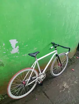 Sepeda fixie slopy