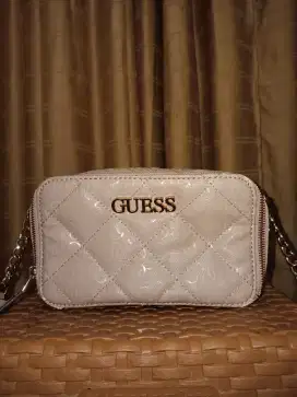 Preloved Tas Sling Bag Guess Ori Pemakaian Pribadi