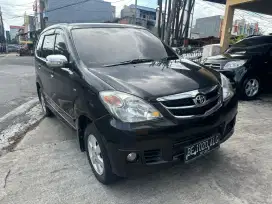 Avanza G AT 2011.