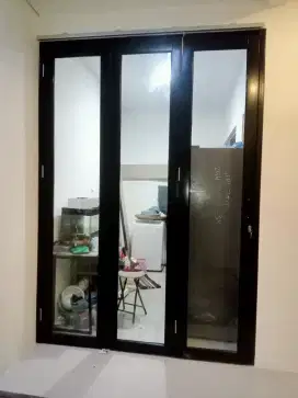 Jual kusen pintu satu dan pintu dua dari bahan aluminium dan kayu