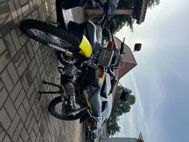 Dijual honda win 100 tahun 2003 mulus full restorasi mesin sehat surat