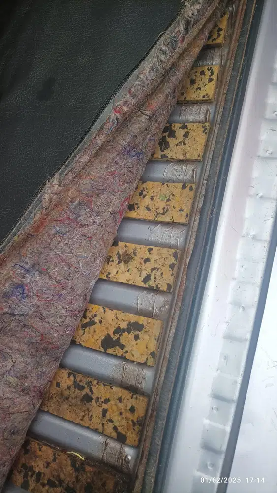 Suzuki Futura 2002 Bensin