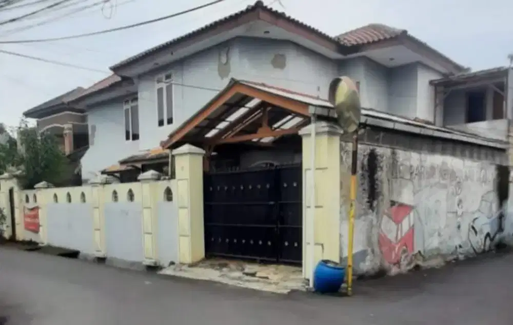 RUMAH DI GROGOL SELATAN, KEB. LAMA, JAKARTA SELATAN. (N E G O)