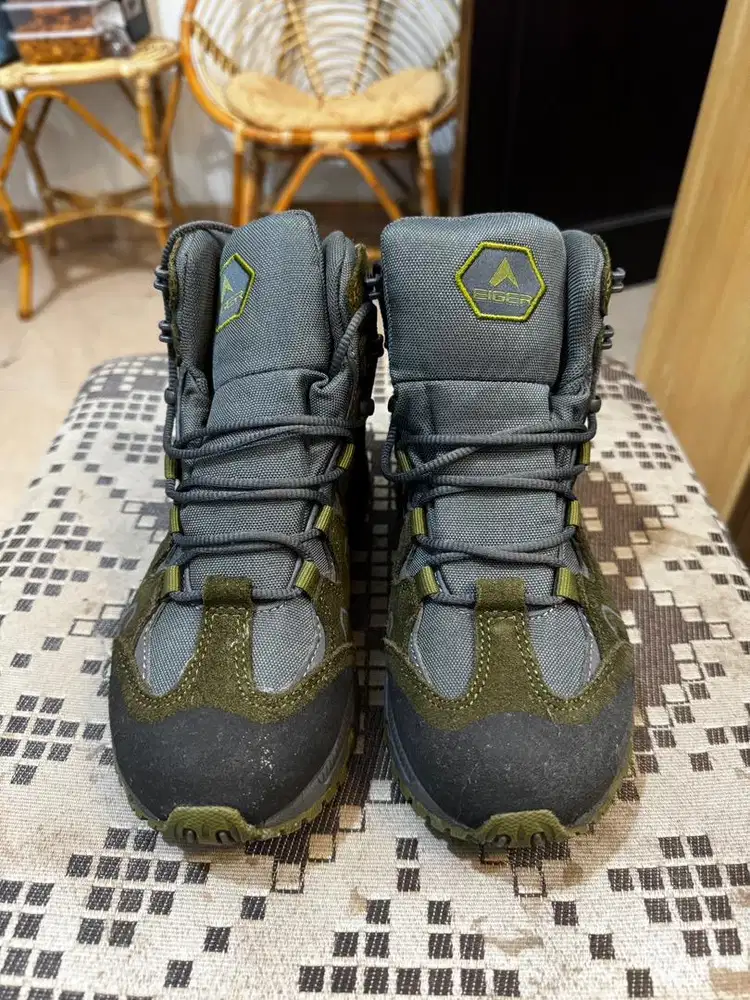 sepatu eiger size 35/36 original