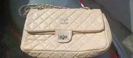 Tas Chanel Classic FlapCaviar cream light