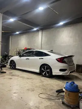 Civic turbo 1.5 sedan istimewa