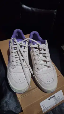 Adidas Forum low bold x parley white