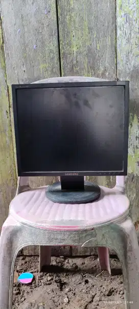 Di Jual Monitor SAMSUNG 14