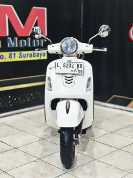 Piaggio GTS 150 clasik putih km.7tb mewah Gaga. Anugerah motor rungkut