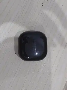 Galaxy buds live