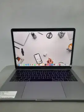 Macbook pro 2019 (16/256gb)