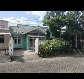 Rumah di jual di harapan indah 1 siap huni  LT 150 Lb 100