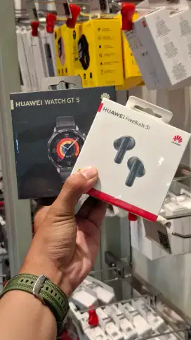 Smartwatch Huawei GT5. Gratis freebuds 5i. Garansi resmi 1 Tahun.