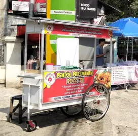 Gerobak Pentol prasmanan
