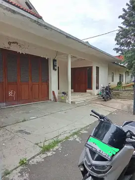 Dijual Rumah Lama Super Luas di bawah NJOP Kemang Selatan