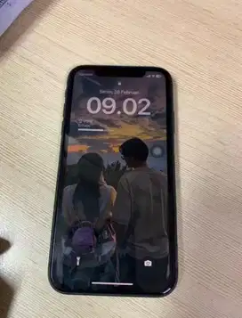 Iphone 11 like new