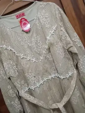 Baju kondangan brokat