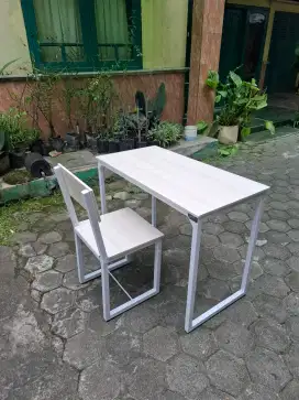 Meja kantor industrial