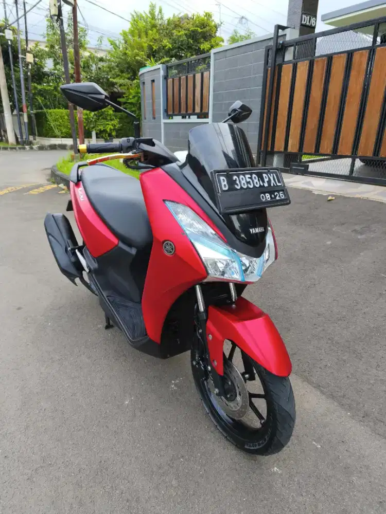 Bissmillah dijual motor Yamaha Lexi 2019 istimewa