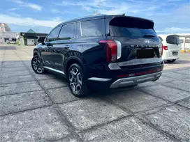 Hyundai Palisade 2.2D Signature 4x2 At 2023 Black On Red