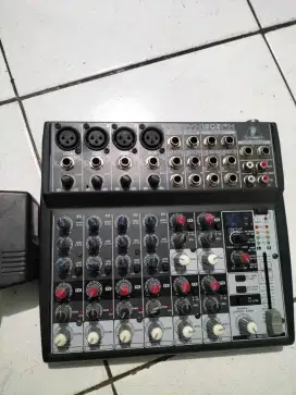 Mixer Behringer xenyx 1202fx