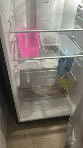 SERVIS KULKAS BERGARANSI