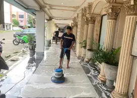 Poles Lantai & General Cleaning