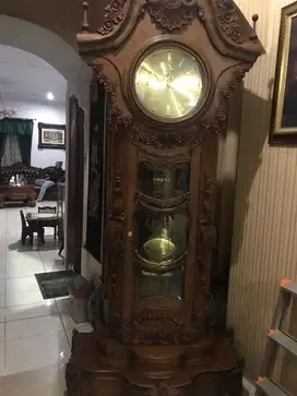 Jam Besar Kayu Jati