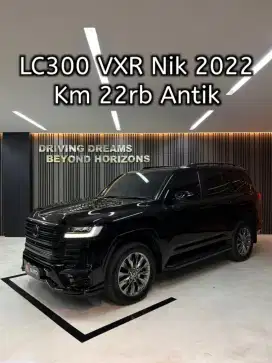 Toyota Land Cruiser LC300 VXR 2022 LC 300 Hitam B2486SJG Km22rb 2021