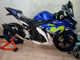 Yamaha R25 2016 Movistar
