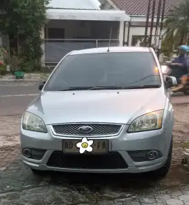 Ford focus ghia Sedan 2008 AT