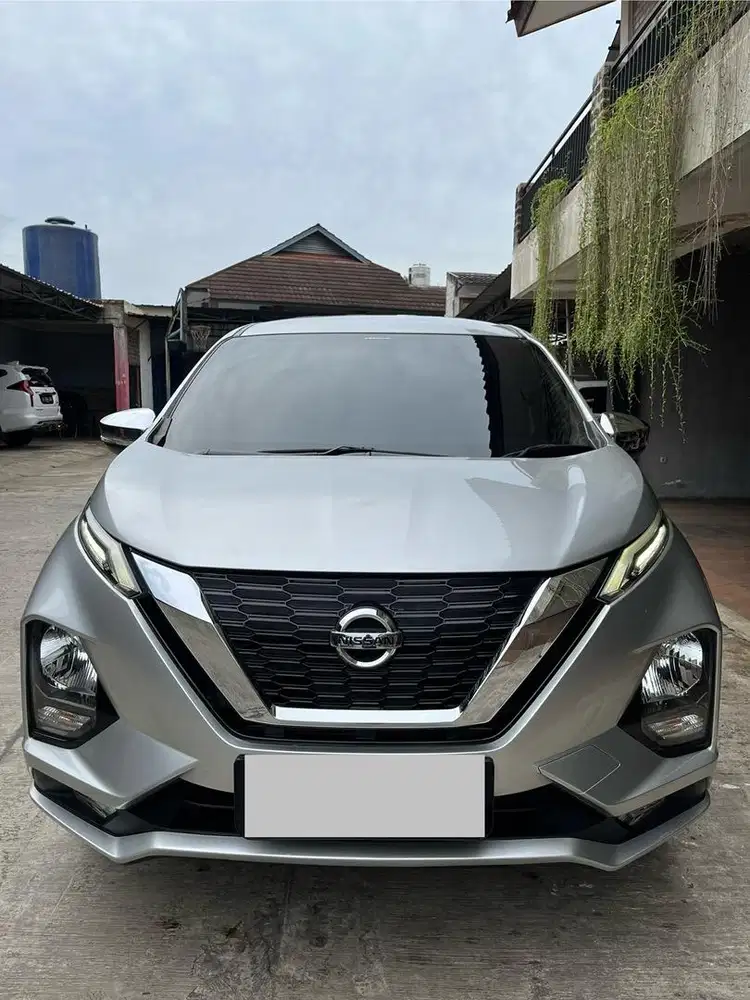 New Livina VL Matic Silver