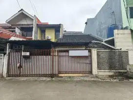 Dijual rumah bebas banjir di komp. Masnaga bekasi selatan