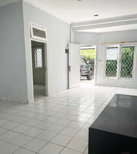 Rumah murah siap huni SHM carport luas di Pondok Indah Jak sel CL 149