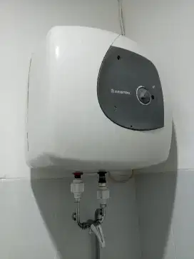 Water Heater (Pemanas air) listrik Ariston