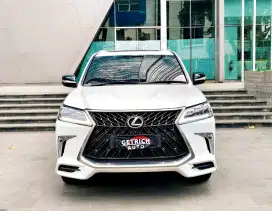 Lexus LX570 2019 Sport  FACELIFT warna  Putih Super Mulus