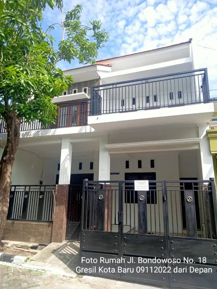 Dijual Rumah 2 Lantai Strategis di Pusat Kota Gresik GKB