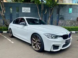 BMW F30 320i 2013 luxury putih (type tertinggi)