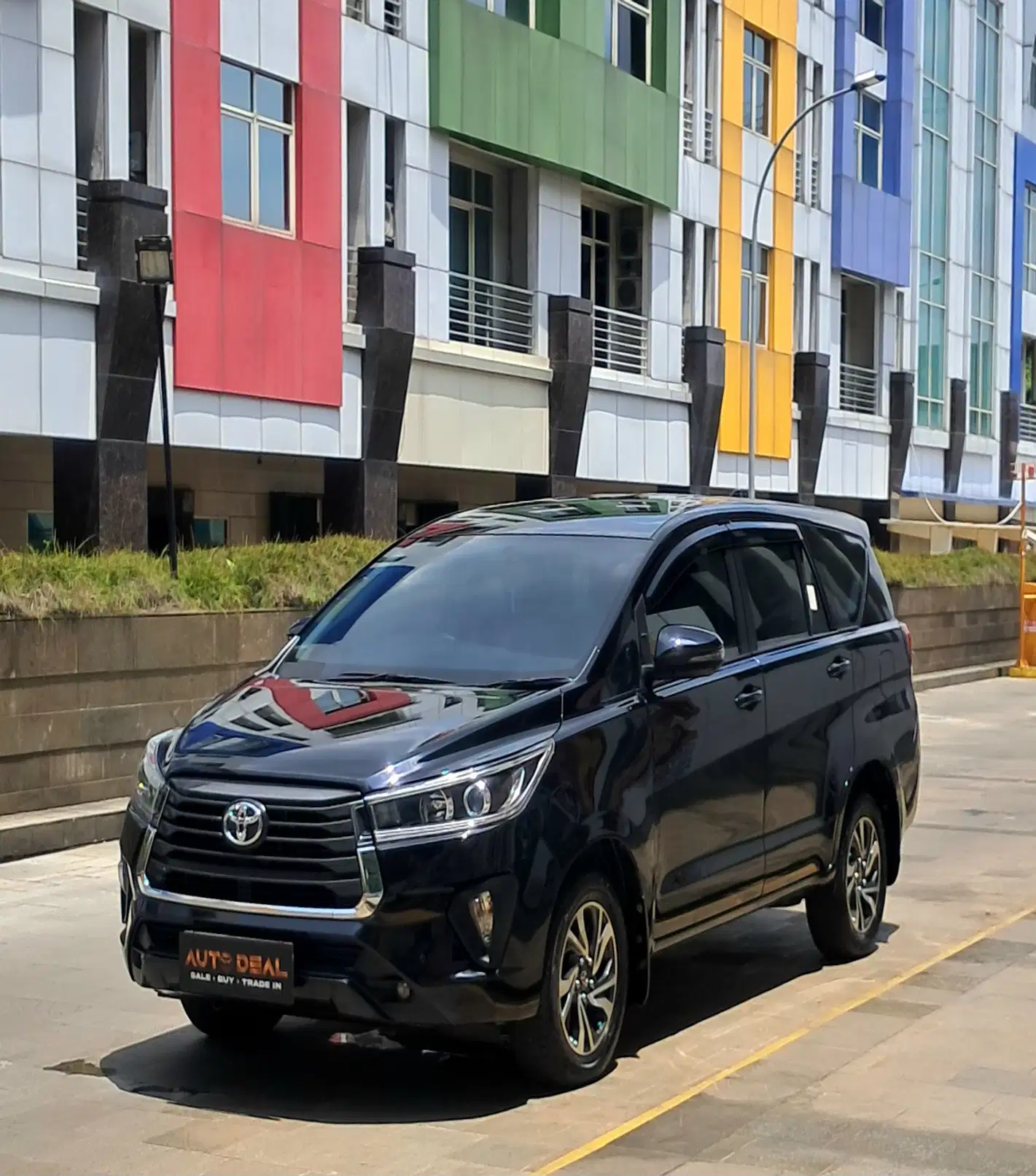 NIK 2022 Toyota Innova 2.4 V Diesel AT