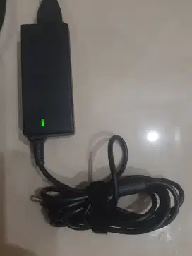 Adaptor Dell original colokan kecil 45 watt