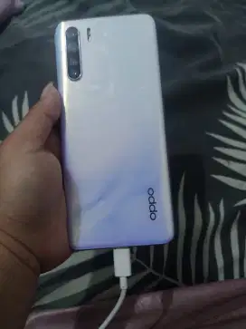 Oppo Reno 3 ram 8/128 pink,batre 4025 mah ,mulus