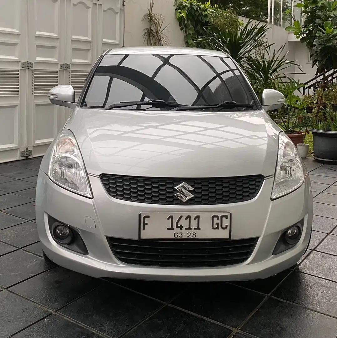 Suzuki Swift GX AT 2013