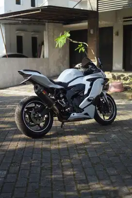 Ninja ZX 25 R Red