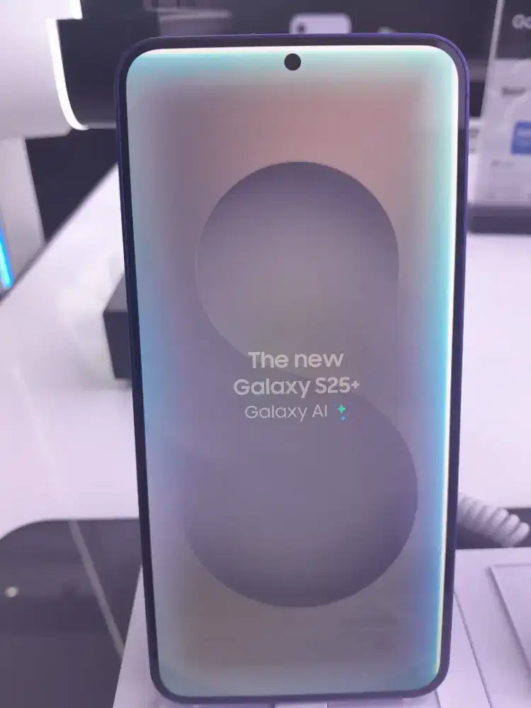 Samsung S25 plus resmi