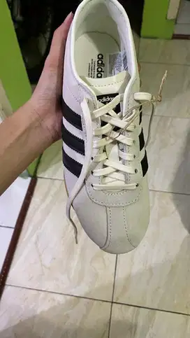 Adidas Tokyo Ori gray 37,5