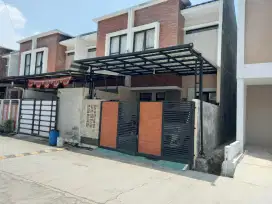 Sewa rumah harian  Home Stay